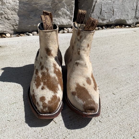 Cowhide Boots - Picture 3 of 9